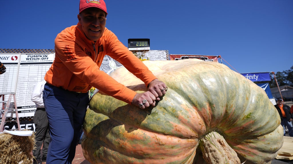 Anoka County pumpkin grower wins California title for 5th time in 7 years — WCCO / CBS Minnesota, Irving Arts news