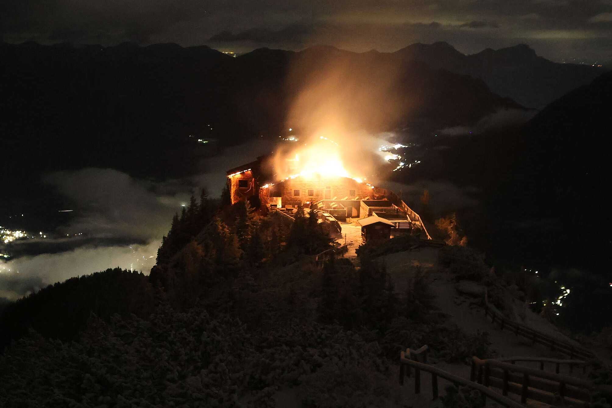 Fire devastates Eagle's Nest retreat built for Hitler in Germany; A suspect is detained — WESH 2 Orlando, Irving Community news