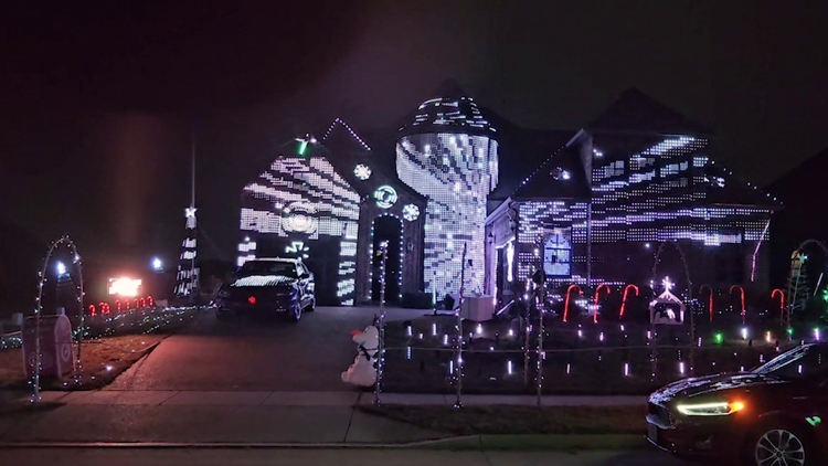 Sachse family known for Christmas light display prepares to move — WFAA (Dallas-Fort Worth), Irving Community news