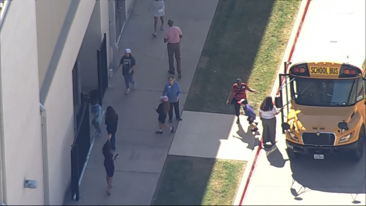 Arlington schools evacuated amid bomb threats, officials say — Irving Schools news
